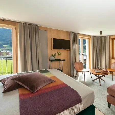 Hotel Schranz - In & Out 4*