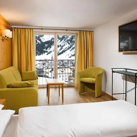 Hotel Schranz - Ski In & Ski Out