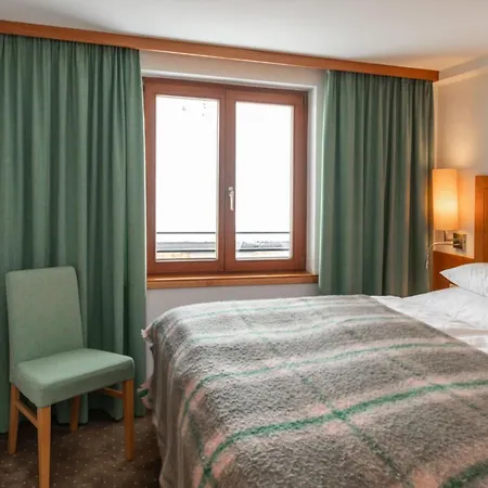 Hotel Schranz - Ski In & Ski Out 4*