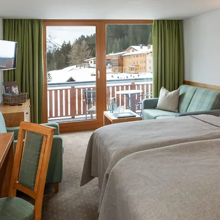 Hotel Schranz - Ski In & Ski Out Hotel