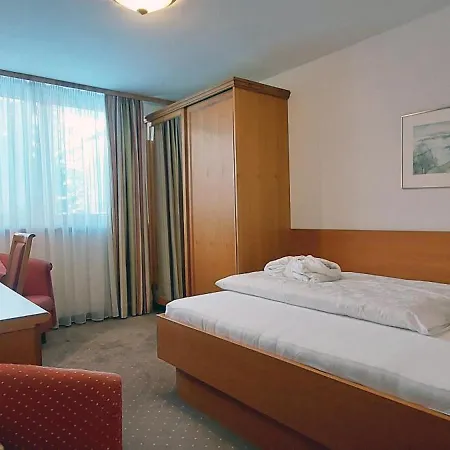 Hotel Schranz - In & Out